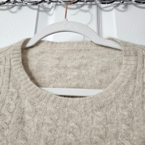 Cable Knit 100% Cashmere Sweater - Size S (Junior's) - Picture 3 of 10